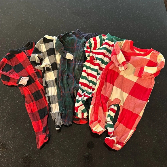 BABY CHRISTMAS PAJAMA 0-3 month Old Navy and Gap Bundle - Picture 1 of 11